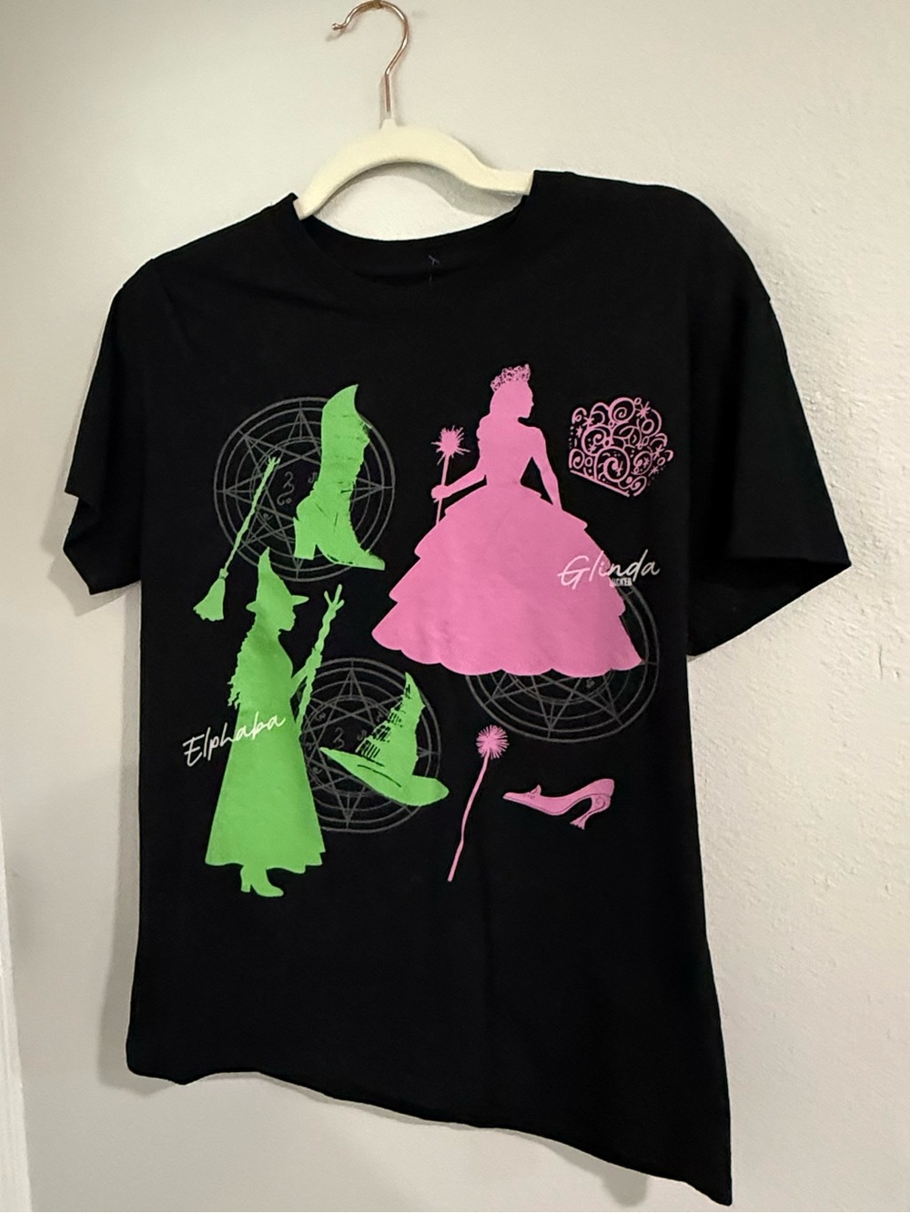 Wizard of OZ Black Short Sleeve Graphic Tee with Glinda & Elphaba WICKED